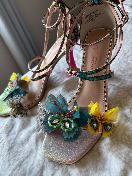 Betsey Johnson Shoes - Betsy Johnson Embellished Butterfly Heels- women’s size 7.5 NWOT